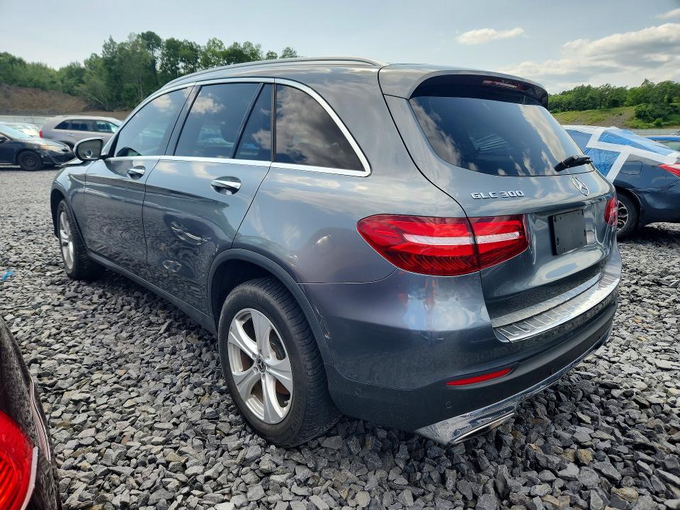 61054756 :رقم المزاد ، WDC0G4JB3JV025430 vin ، 2018 Mercedes-benz Glc مزاد بيع