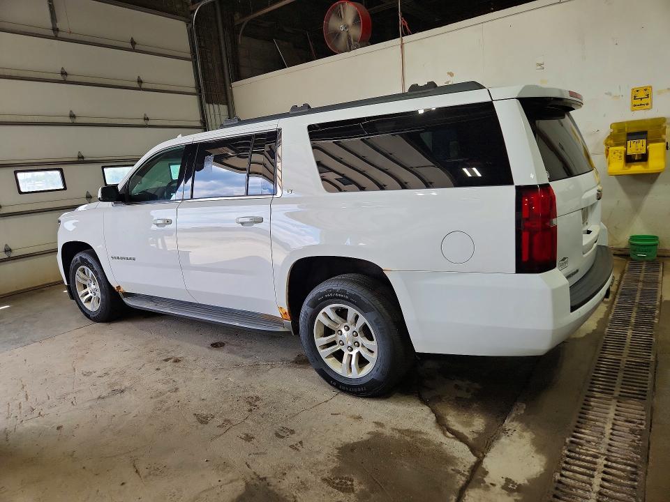 2015 Chevrolet Subrbn1500 მანქანა იყიდება აუქციონზე, vin: 1GNSKJKC7FR520692, აუქციონის ნომერი: 60331286