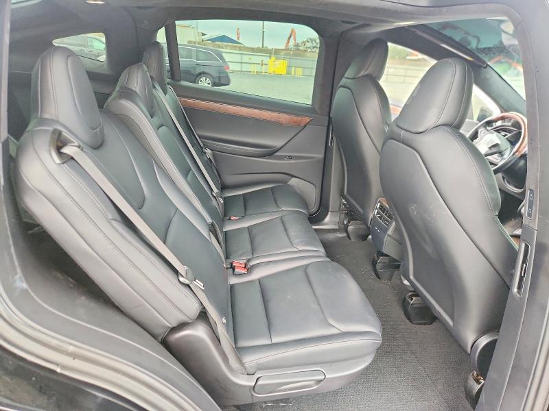 61947616 :رقم المزاد ، 5YJXCDE24LF298677 vin ، 2020 Tesla Model X مزاد بيع