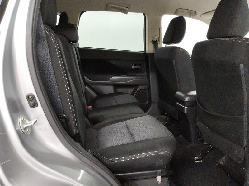 59332176 :رقم المزاد ، JA4AD3A37JJ003793 vin ، 2018 Mitsubishi Outlander مزاد بيع