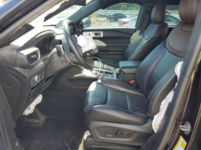 60651976 :رقم المزاد ، 1FM5K8HW2NNA06038 vin ، 2022 Ford Explorer مزاد بيع