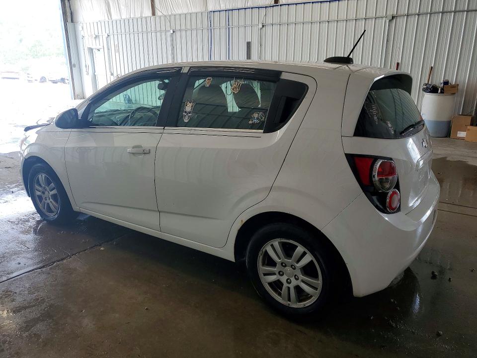 60963506 :رقم المزاد ، 1G1JC6SH4F4196116 vin ، 2015 Chevrolet Sonic مزاد بيع