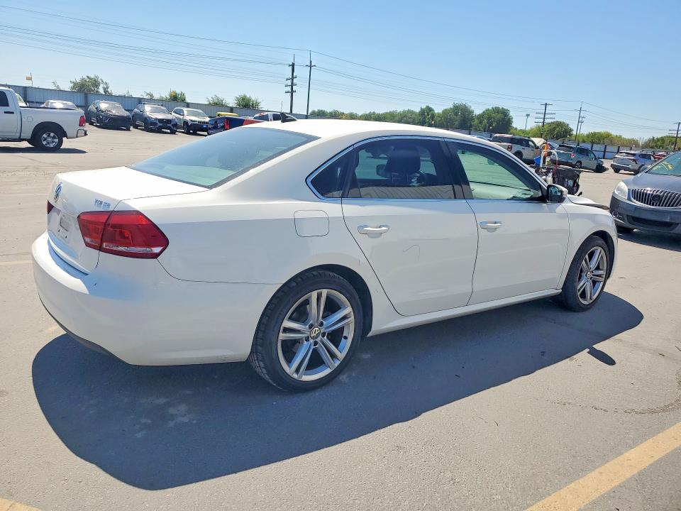 Продаж на аукціоні авто 2014 Volkswagen Passat, vin: 1VWBT7A3XEC059075, номер лоту: 60219546