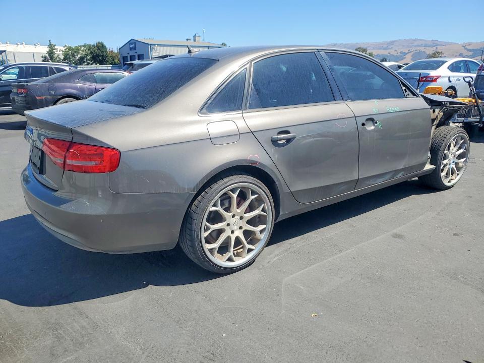 Продаж на аукціоні авто 2014 Audi A4, vin: WAUAFAFL0EN010335, номер лоту: 76293735