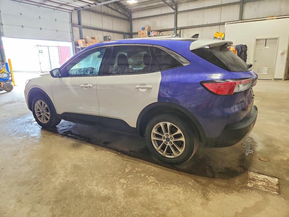 Продажа на аукционе авто 2022 Ford Escape, vin: 1FMCU9BZ4NUA42247, номер лота: 58998586