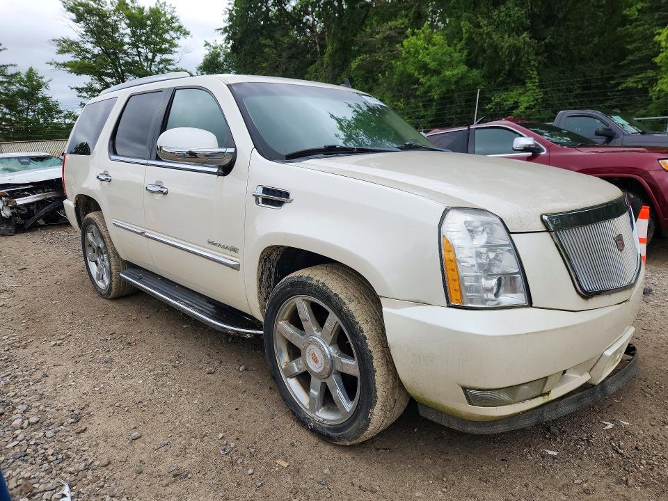 2011 Cadillac Escalade მანქანა იყიდება აუქციონზე, vin: 1GYS4BEF1BR219726, აუქციონის ნომერი: 61876476