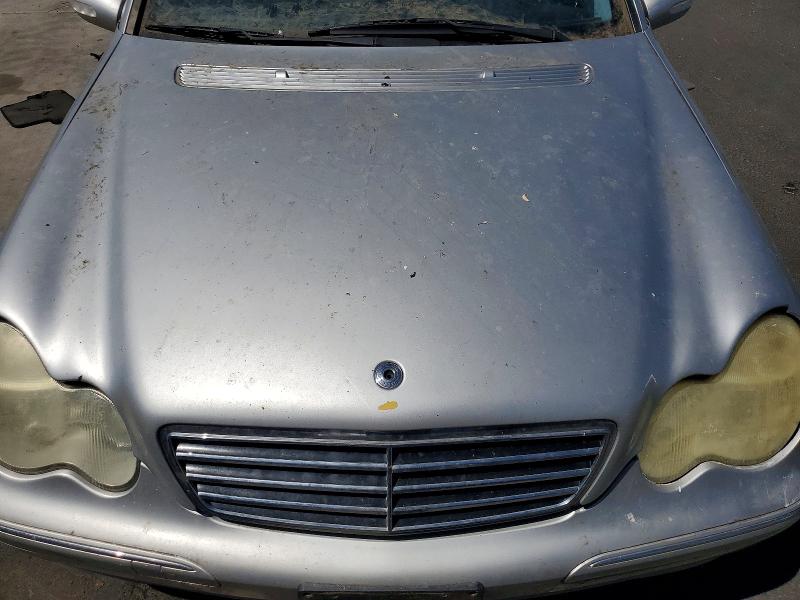 Продажа на аукционе авто 2001 Mercedes-benz C, vin: WDBRF61J11F037653, номер лота: 61235926