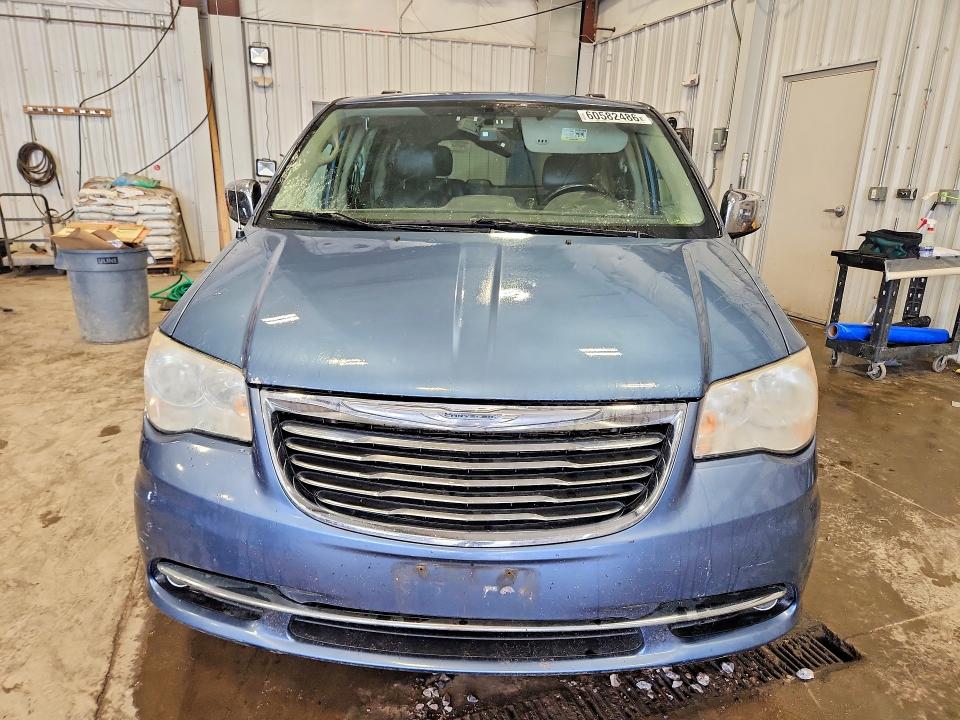 60582486 :رقم المزاد ، 2A4RR8DG9BR798195 vin ، 2011 Chrysler Town & Country مزاد بيع