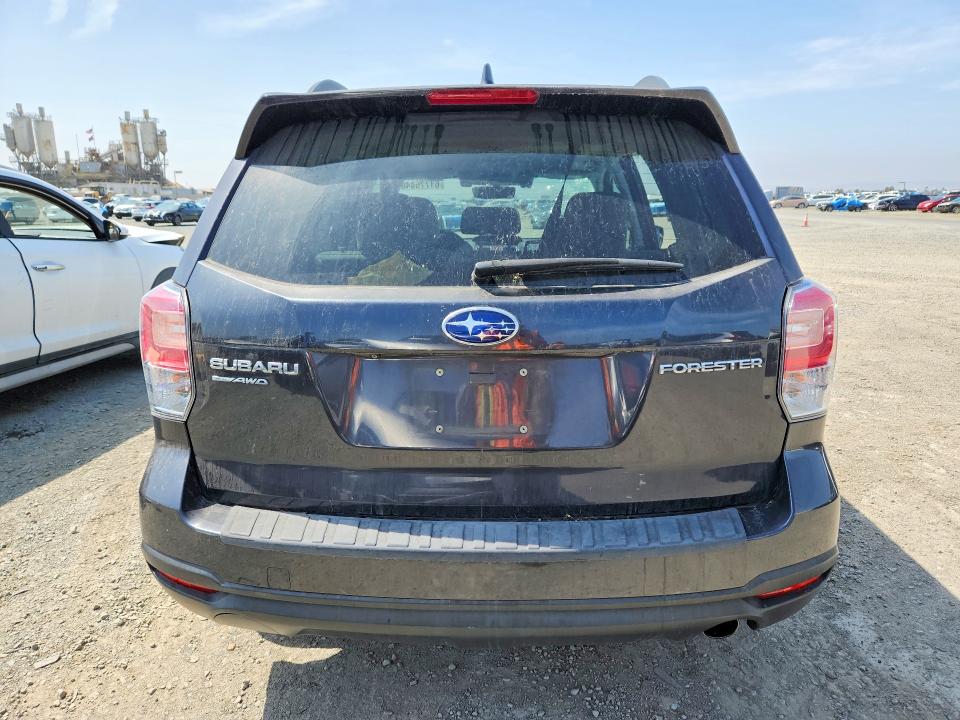 2018 Subaru Forester მანქანა იყიდება აუქციონზე, vin: JF2SJAGC3JH553905, აუქციონის ნომერი: 61776046