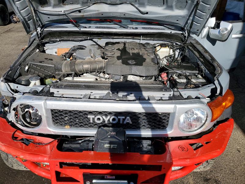 2014 Toyota Fj Cruiser მანქანა იყიდება აუქციონზე, vin: JTEBU4BF6EK207912, აუქციონის ნომერი: 62607846