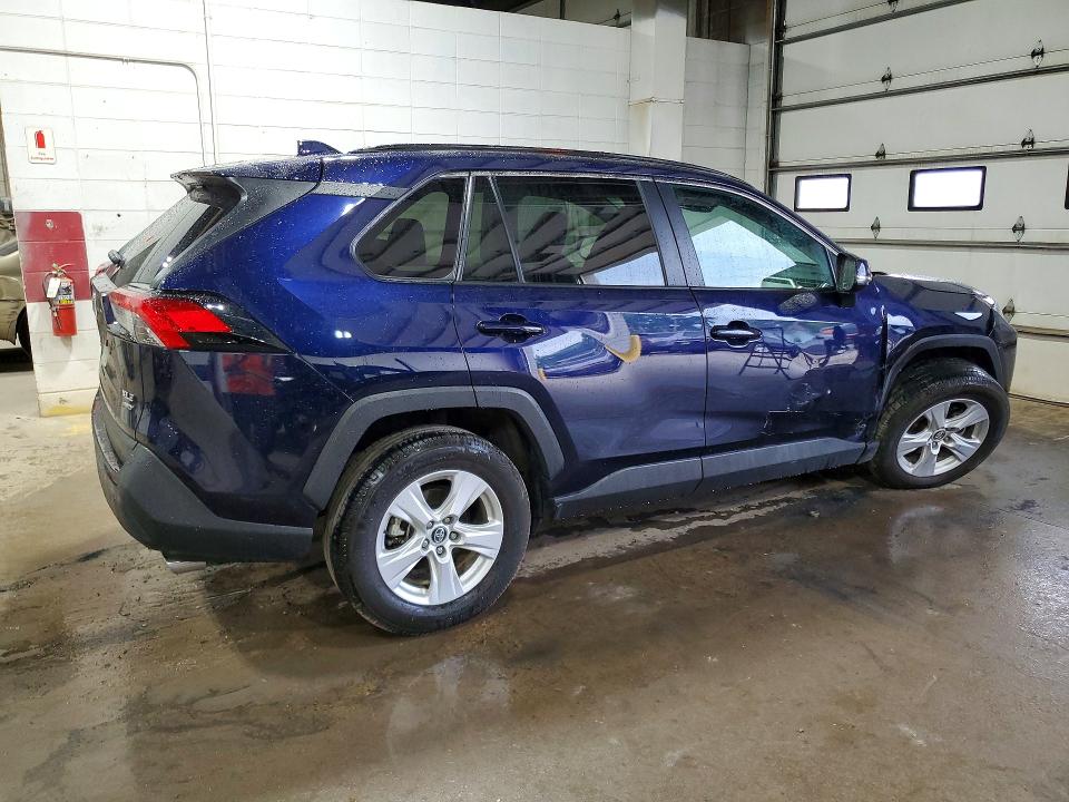 Aukcja sprzedaży 2021 Toyota Rav4, vin: 2T3P1RFV2MW153726, numer aukcji: 61721836