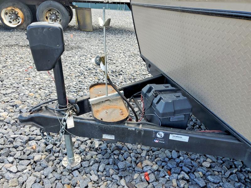 62408536 :رقم المزاد ، 4X4TRLC27JZ152110 vin ، 2018 Forest River Sier Recreational Vehicle (rv) مزاد بيع