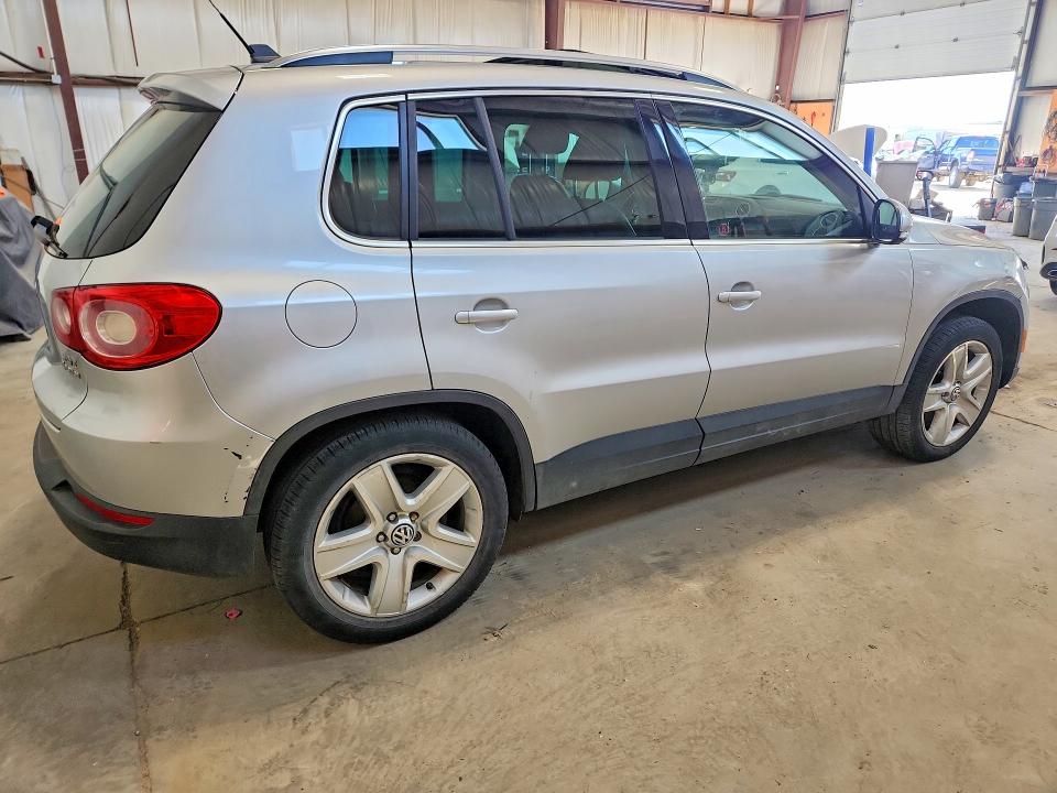 Продажа на аукционе авто 2011 Volkswagen Tiguan, vin: WVGBV7AX4BW538730, номер лота: 61229996