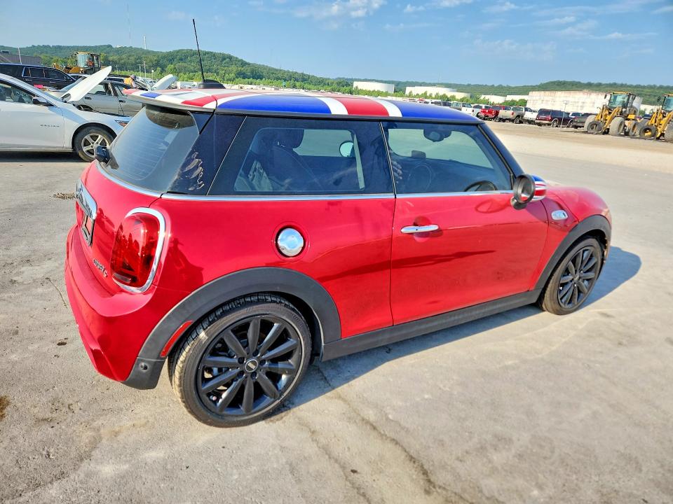 61752046 :رقم المزاد ، WMWXP7C56K2A52153 vin ، 2019 Mini Cooper مزاد بيع