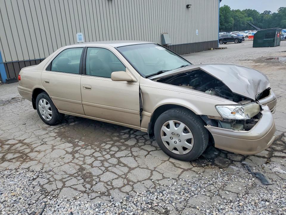 60018686 :رقم المزاد ، 4T1BG22K9YU736918 vin ، 2000 Toyota Camry مزاد بيع