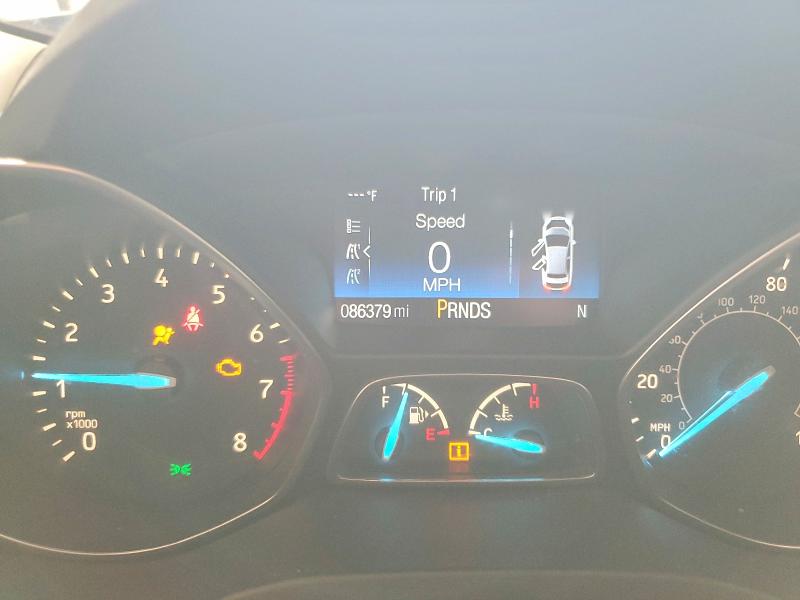 2018 Ford Escape მანქანა იყიდება აუქციონზე, vin: 1FMCU9GD8JUB92854, აუქციონის ნომერი: 60811876