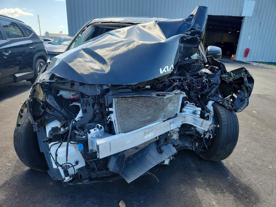 2025 Kia Sorento მანქანა იყიდება აუქციონზე, vin: 5XYRG4JC6SG347185, აუქციონის ნომერი: 61861426