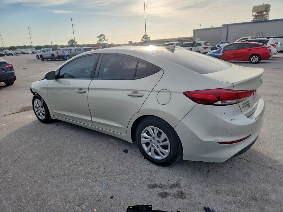 63226896 :رقم المزاد ، KMHD74LF5HU392008 vin ، 2017 Hyundai Elantra مزاد بيع