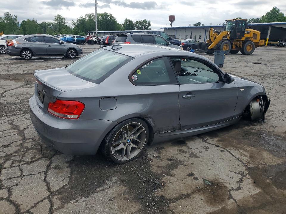 2013 Bmw 135 მანქანა იყიდება აუქციონზე, vin: WBAUC9C59DVY60165, აუქციონის ნომერი: 61418646