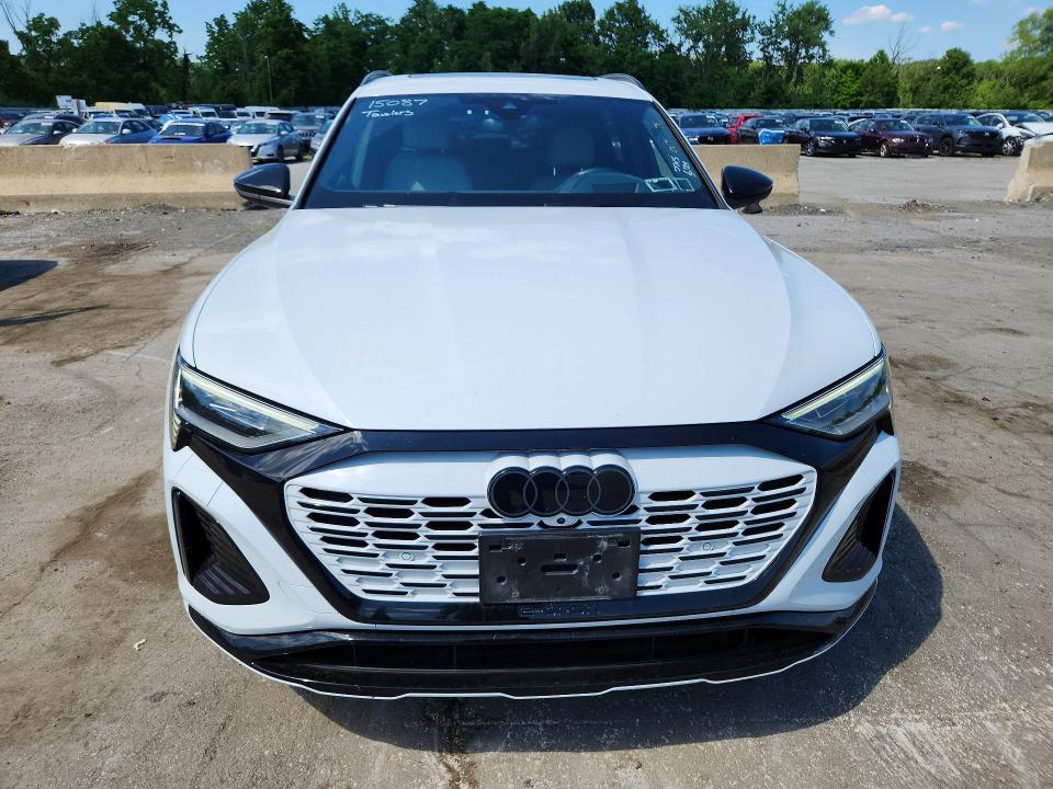 Продажа на аукционе авто 2024 Audi Q8 E-tron, vin: WA16ABGE0RB007918, номер лота: 59254996