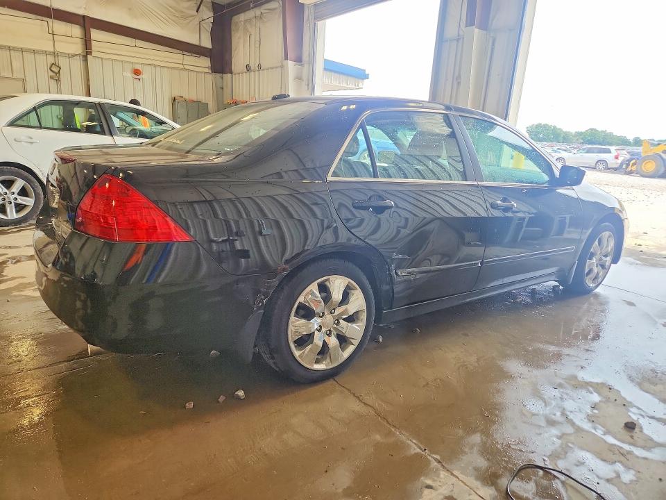 59957316 :رقم المزاد ، 1HGCM66577A015463 vin ، 2007 Honda Accord مزاد بيع