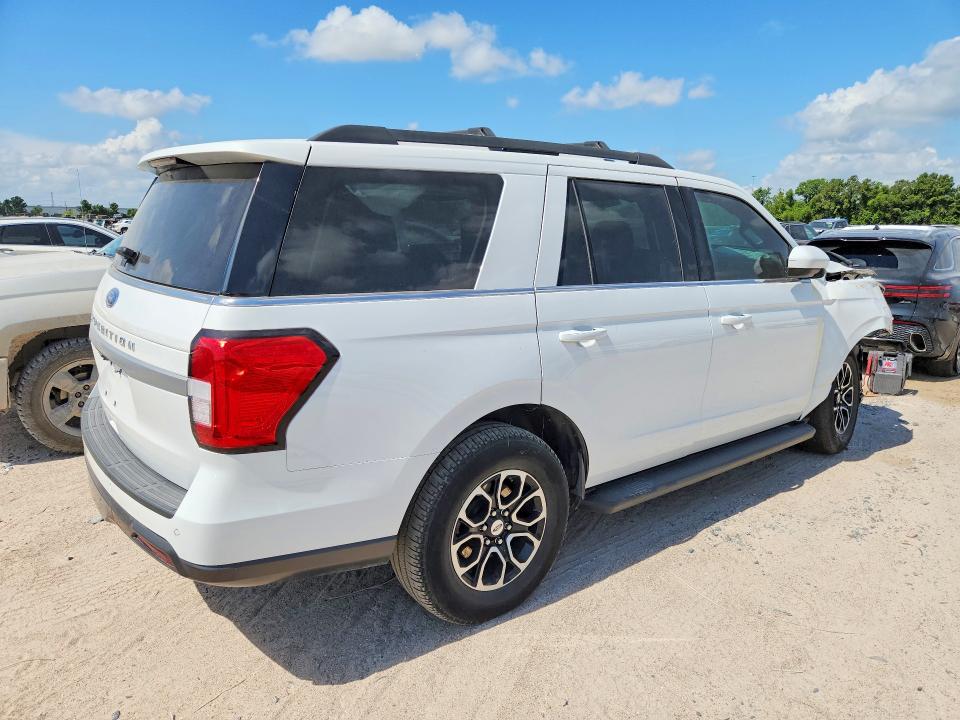 2024 Ford Expedition მანქანა იყიდება აუქციონზე, vin: 1FMJU1H82REB00413, აუქციონის ნომერი: 57390886