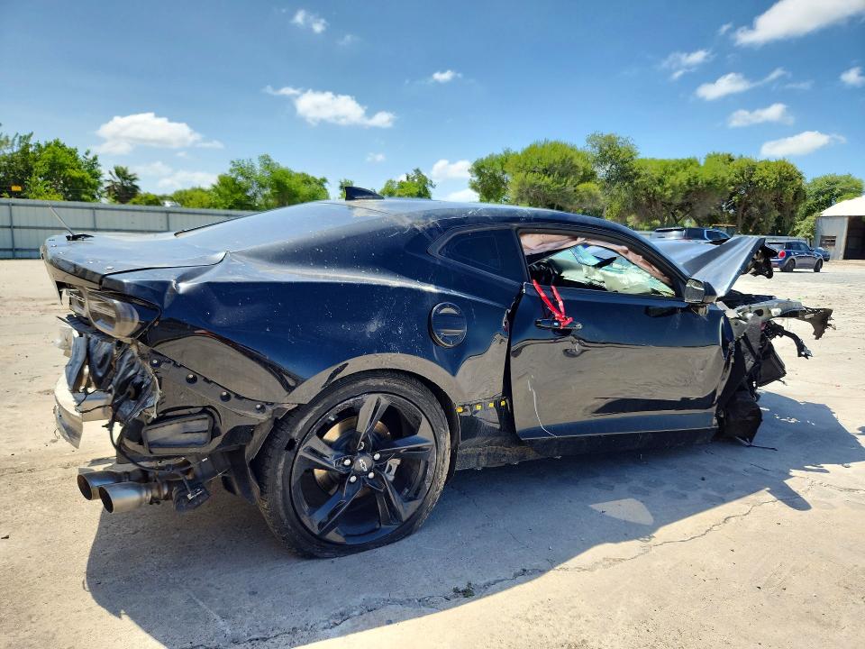 61965216 :رقم المزاد ، 1G1FF1R79N0135668 vin ، 2022 Chevrolet Camaro مزاد بيع