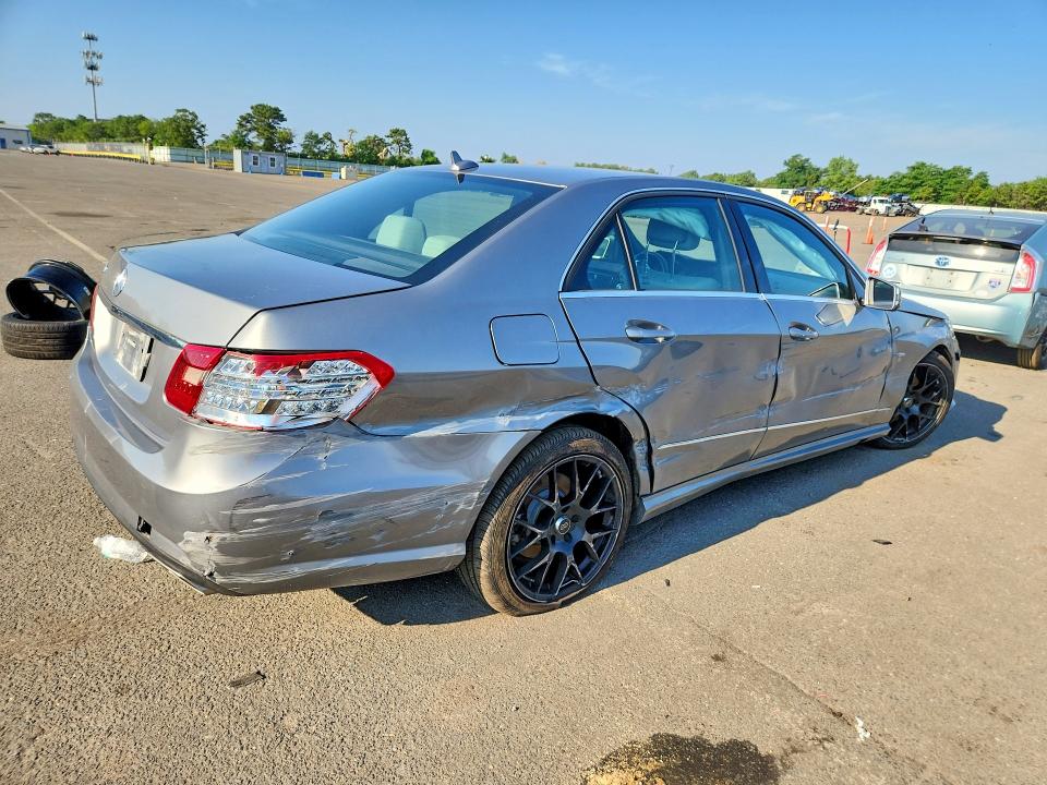 2012 Mercedes-benz E მანქანა იყიდება აუქციონზე, vin: WDDHF5KBXCA570489, აუქციონის ნომერი: 58160276