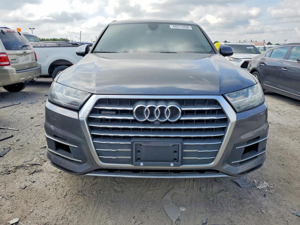 60574206 :رقم المزاد ، WA1LAAF77JD041055 vin ، 2018 Audi Q7 مزاد بيع