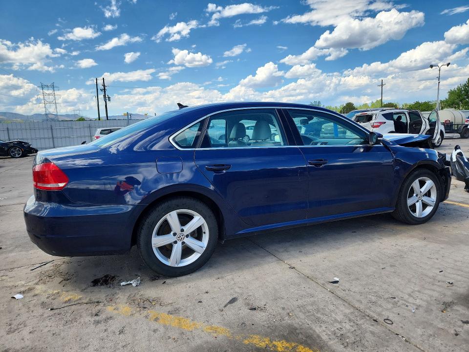 Продажа на аукционе авто 2013 Volkswagen Passat, vin: 1VWBP7A38DC038972, номер лота: 62780936