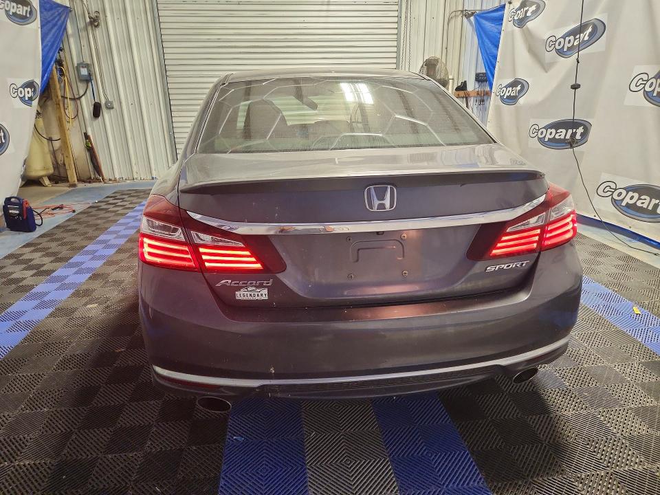 59676266 :رقم المزاد ، 1HGCR2F57HA099635 vin ، 2017 Honda Accord مزاد بيع