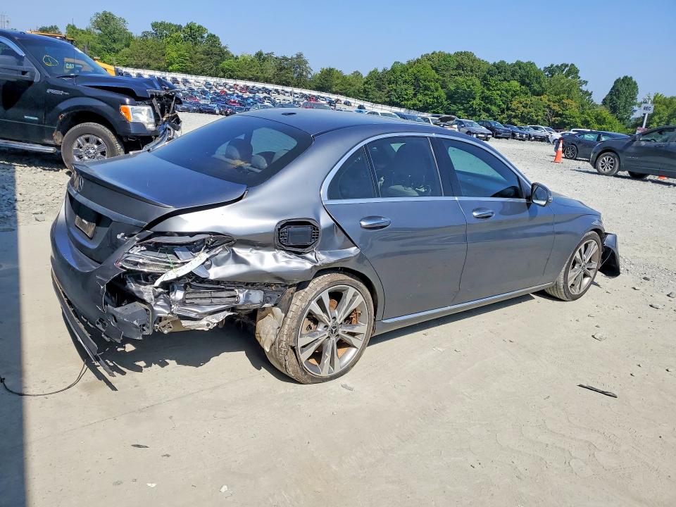 2018 Mercedes-benz C მანქანა იყიდება აუქციონზე, vin: 55SWF4JB8JU241418, აუქციონის ნომერი: 59029746