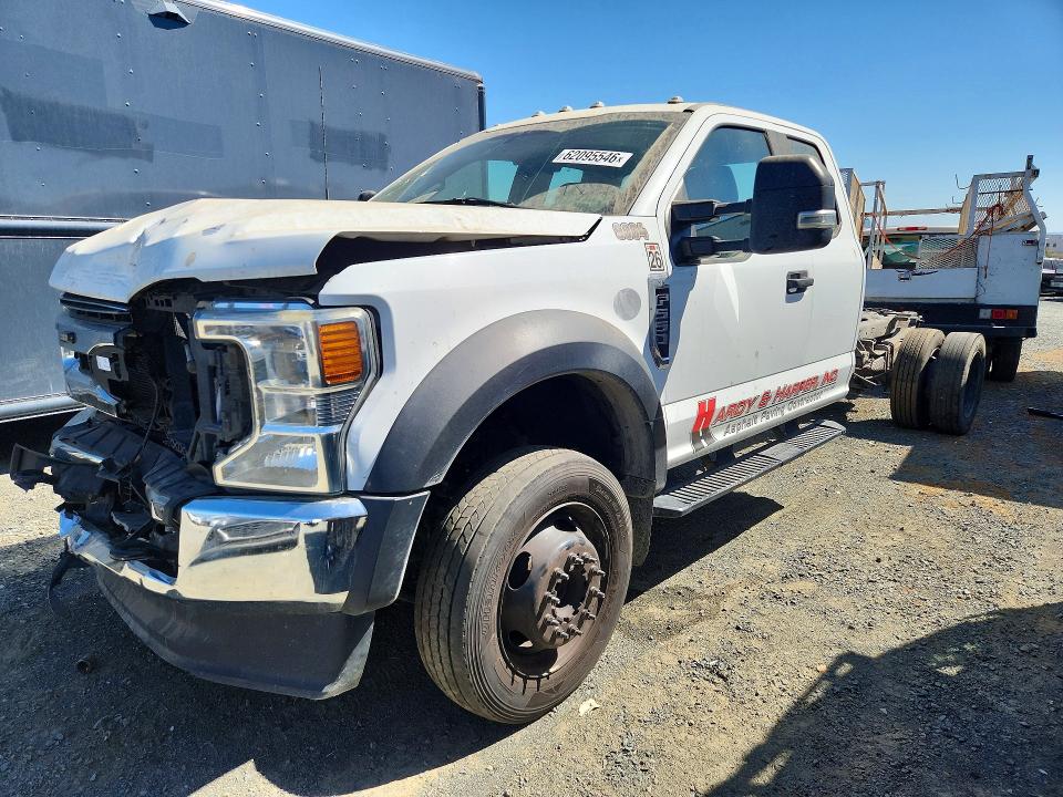 62095546 :رقم المزاد ، 1FD0X5HTXNEF14242 vin ، 2022 Ford F550 مزاد بيع