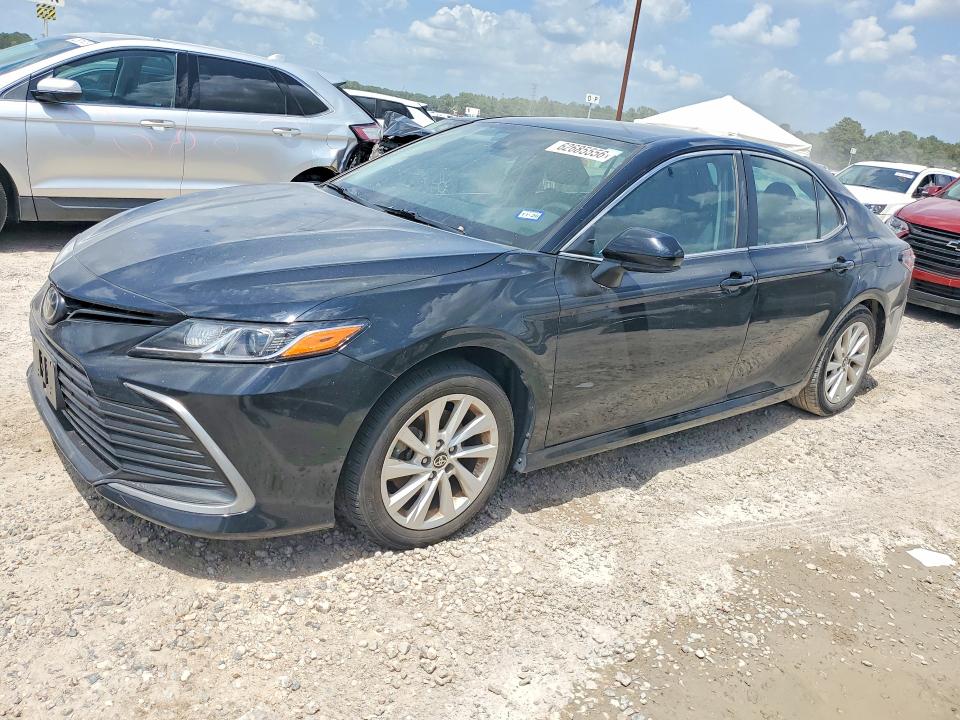 62685556 :رقم المزاد ، 4T1C11AK7RU879157 vin ، 2024 Toyota Camry مزاد بيع