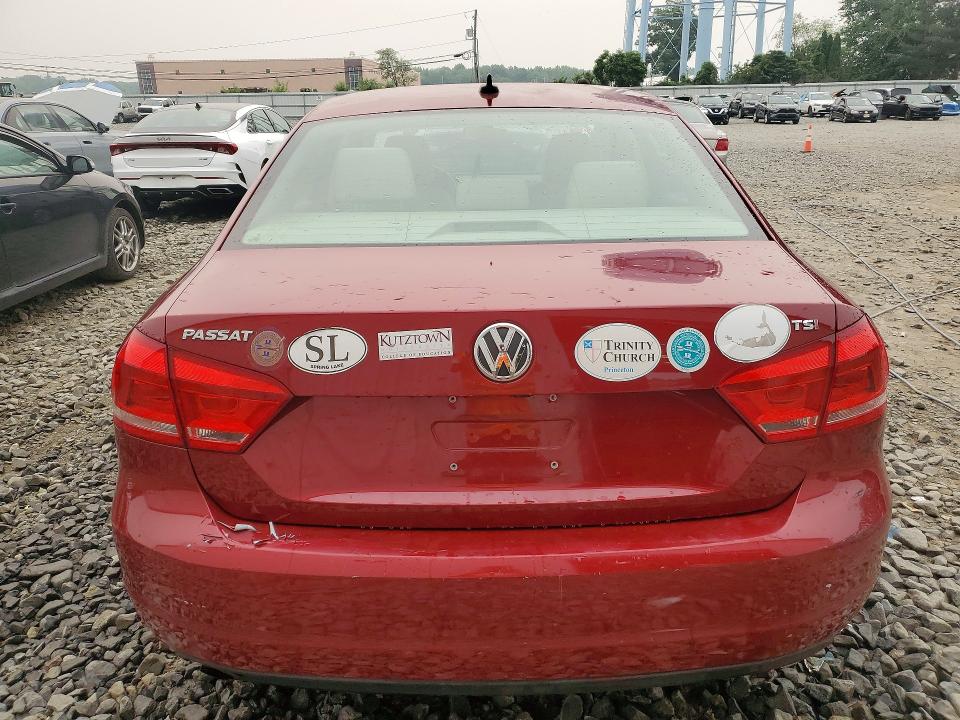 2015 Volkswagen Passat მანქანა იყიდება აუქციონზე, vin: 1VWAT7A31FC086744, აუქციონის ნომერი: 61302036