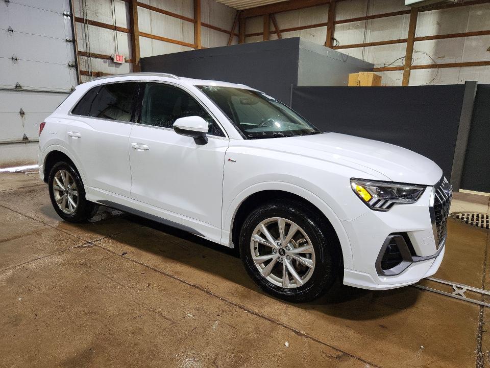 Продаж на аукціоні авто 2025 Audi Q3, vin: WA1DECF3XS1011732, номер лоту: 61408856