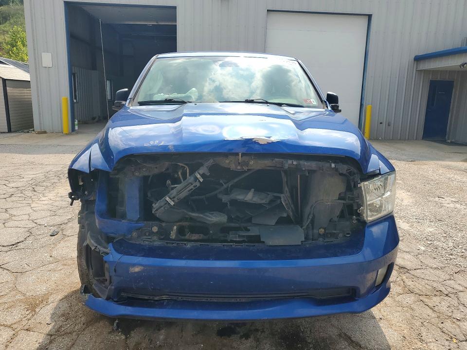 Продажа на аукционе авто 2017 Ram 1500, vin: 1C6RR7FG1HS740173, номер лота: 61104436