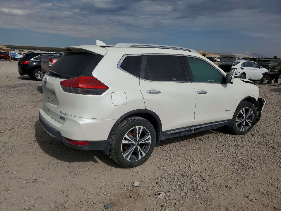 2017 Nissan Rogue Hybrid მანქანა იყიდება აუქციონზე, vin: 5N1ET2MV2HC786677, აუქციონის ნომერი: 61233936