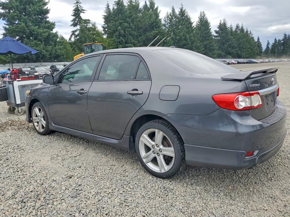 61816776 :رقم المزاد ، 2T1BU4EE3DC025186 vin ، 2013 Toyota Corolla مزاد بيع