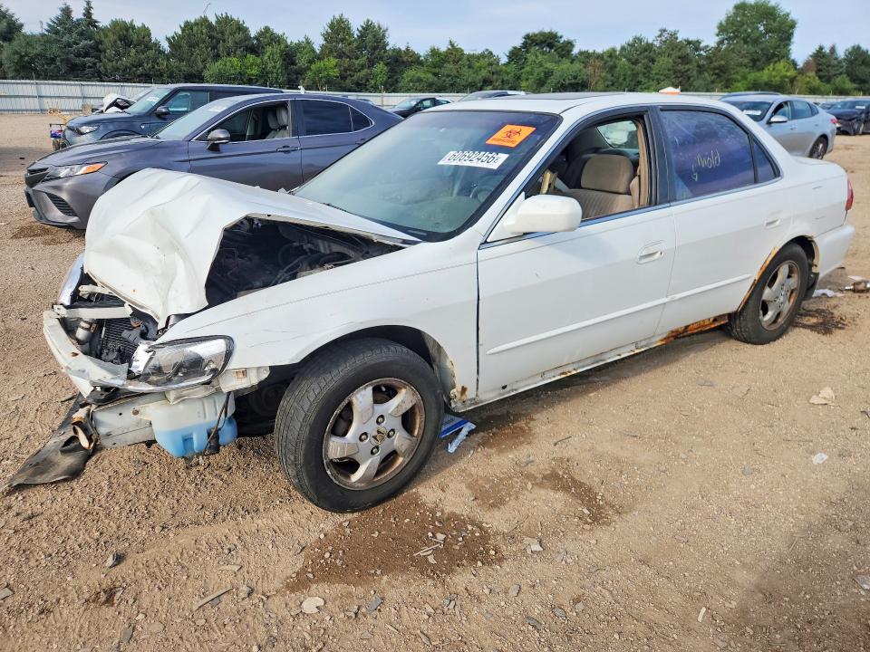 Продажа на аукционе авто 1998 Honda Accord, vin: 1HGCG5657WA041769, номер лота: 60692456