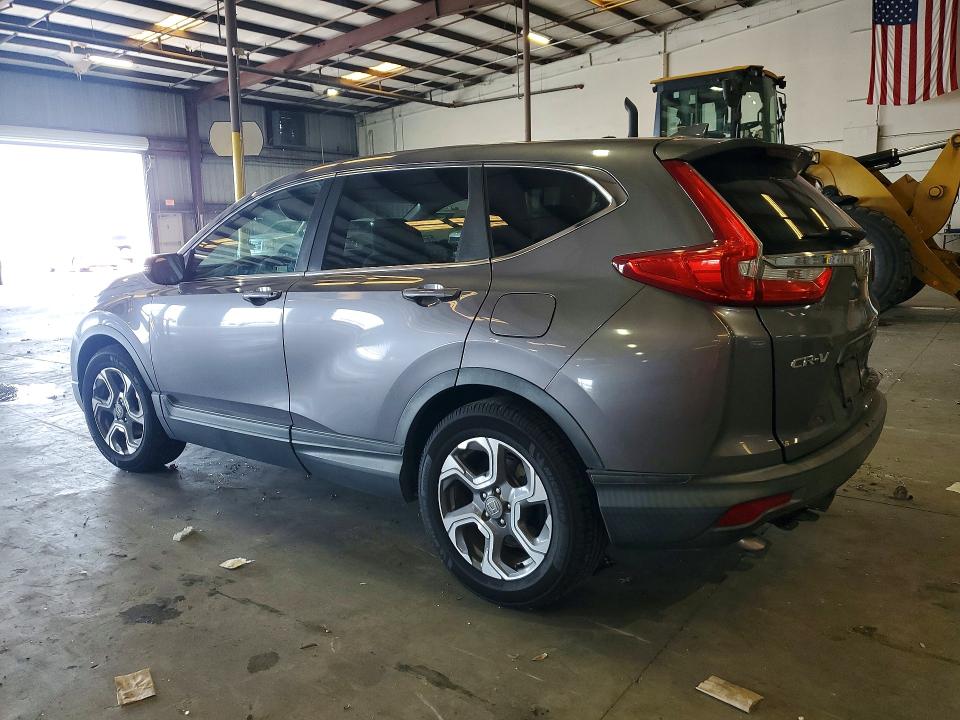 62601386 :رقم المزاد ، 7FARW1H56JE034334 vin ، 2018 Honda Cr-v مزاد بيع