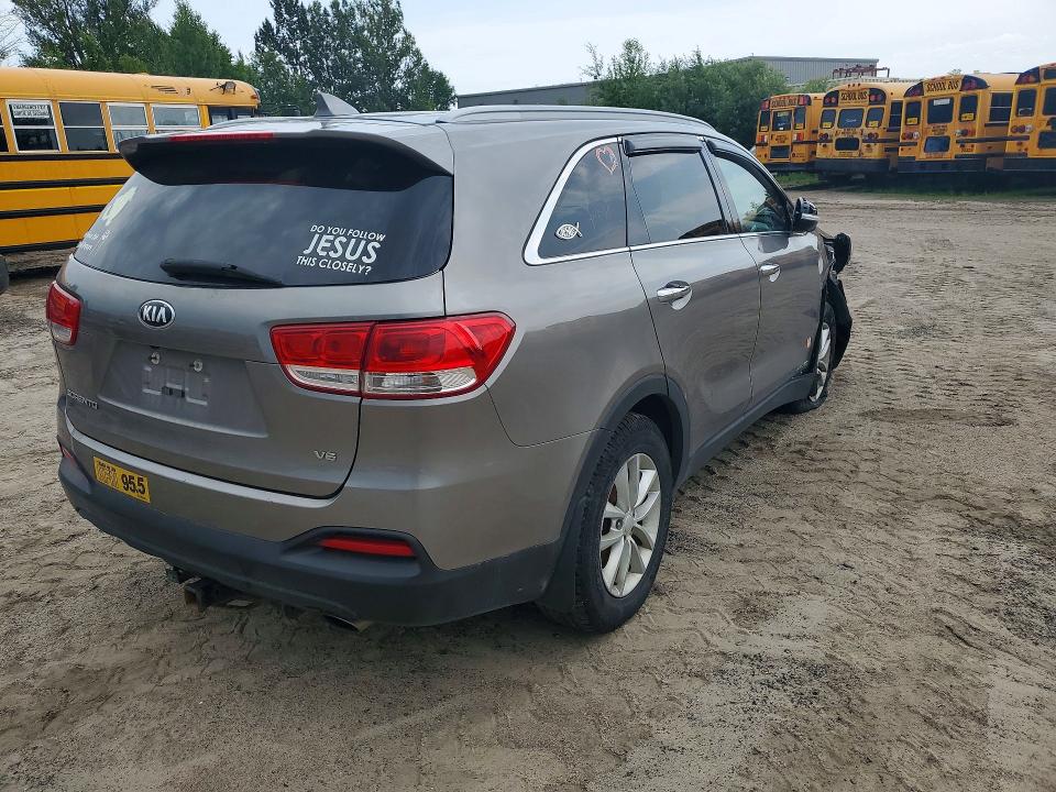 60030516 :رقم المزاد ، 5XYPGDA56JG412110 vin ، 2018 Kia Sorento مزاد بيع