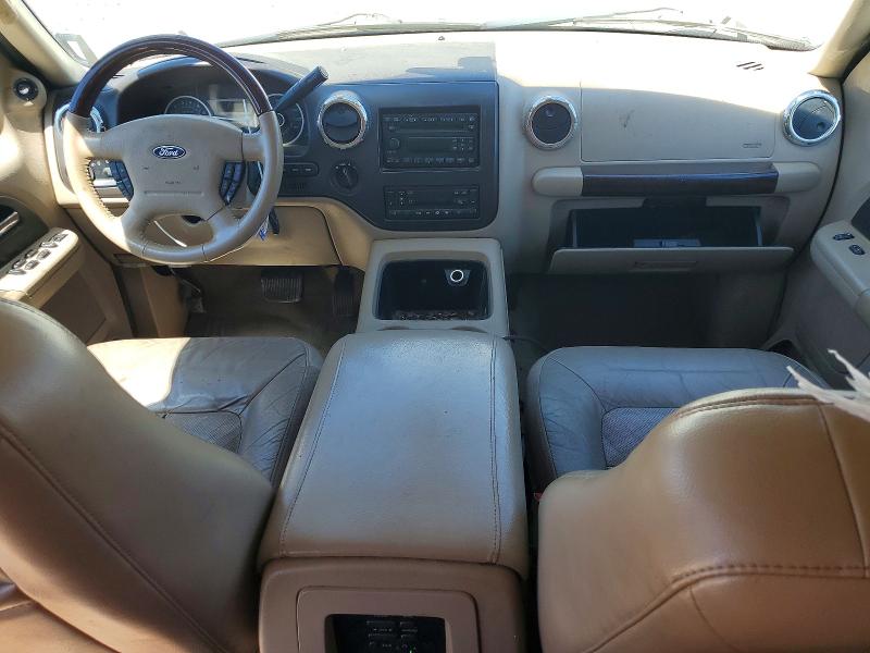 2005 Ford Expedition მანქანა იყიდება აუქციონზე, vin: 1FMFU20595LB03358, აუქციონის ნომერი: 61374246