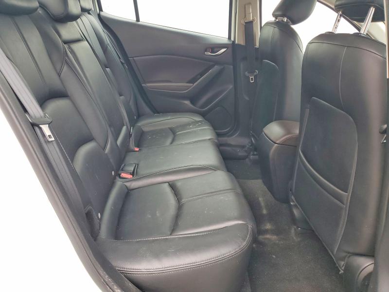 62912046 :رقم المزاد ، 3MZBN1V39JM206416 vin ، 2018 Mazda 3 مزاد بيع