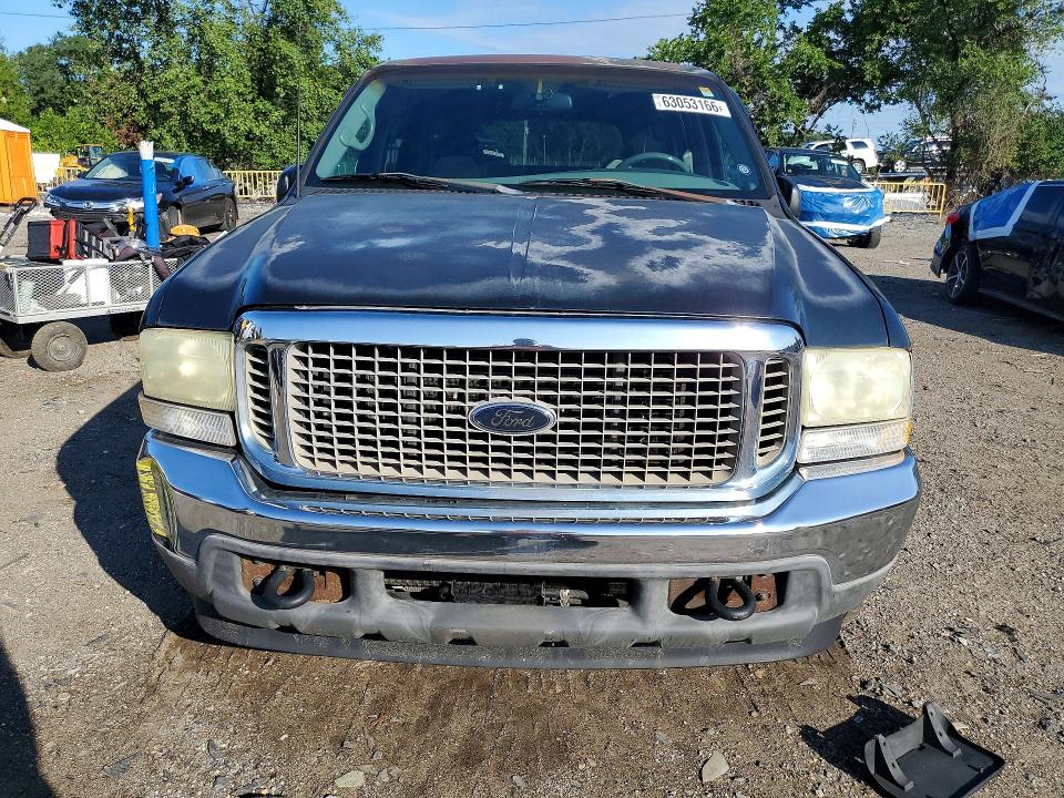 63053166 :رقم المزاد ، 1FMNU40L82EA51680 vin ، 2002 Ford Excursion مزاد بيع