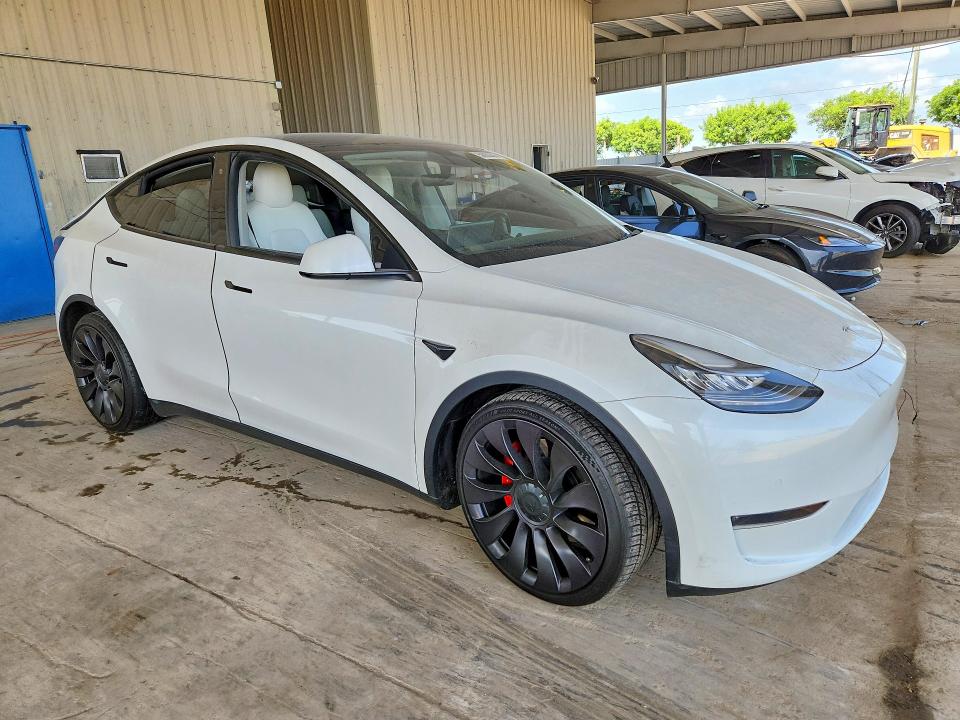 59980006 :رقم المزاد ، 5YJYGDEF7LF040780 vin ، 2020 Tesla Model Y مزاد بيع