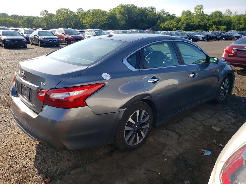 Продажа на аукционе авто 2017 Nissan Altima, vin: 1N4AL3AP8HC266066, номер лота: 61206596