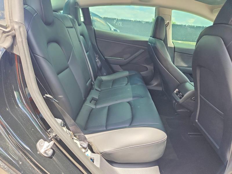 59590826 :رقم المزاد ، 5YJ3E1EBXNF273163 vin ، 2022 Tesla Model 3 مزاد بيع