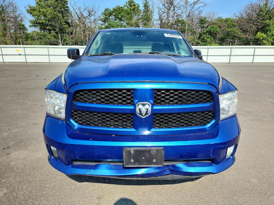 61304446 :رقم المزاد ، 1C6RR7FG2HS862282 vin ، 2017 Ram 1500 مزاد بيع