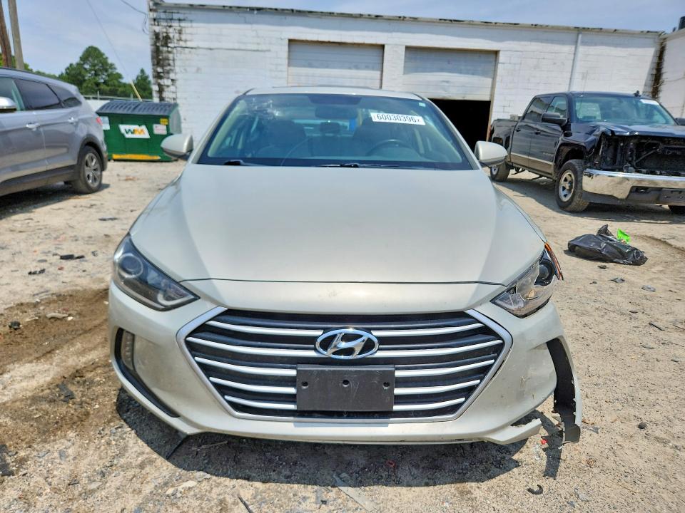 60030396 :رقم المزاد ، 5NPD84LF0HH202885 vin ، 2017 Hyundai Elantra مزاد بيع